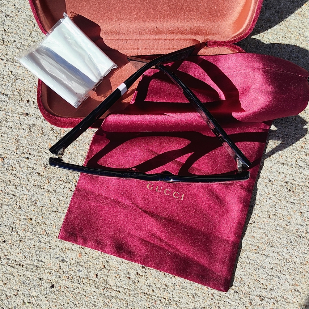 Gucci Black Clear glasses with Case